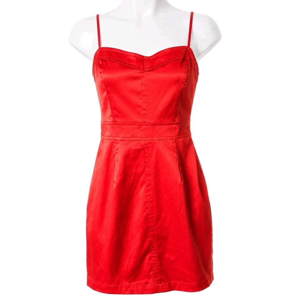 Forever 21 Red Satin Sweetheart Bodycon Cocktail Party Dress Women's M NWOT 2010
